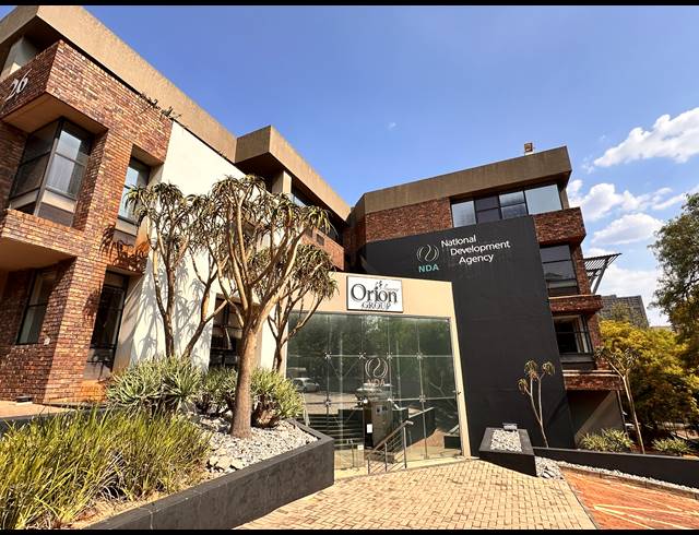 2,552M² OFFICE TO LET IN PARKTOWN